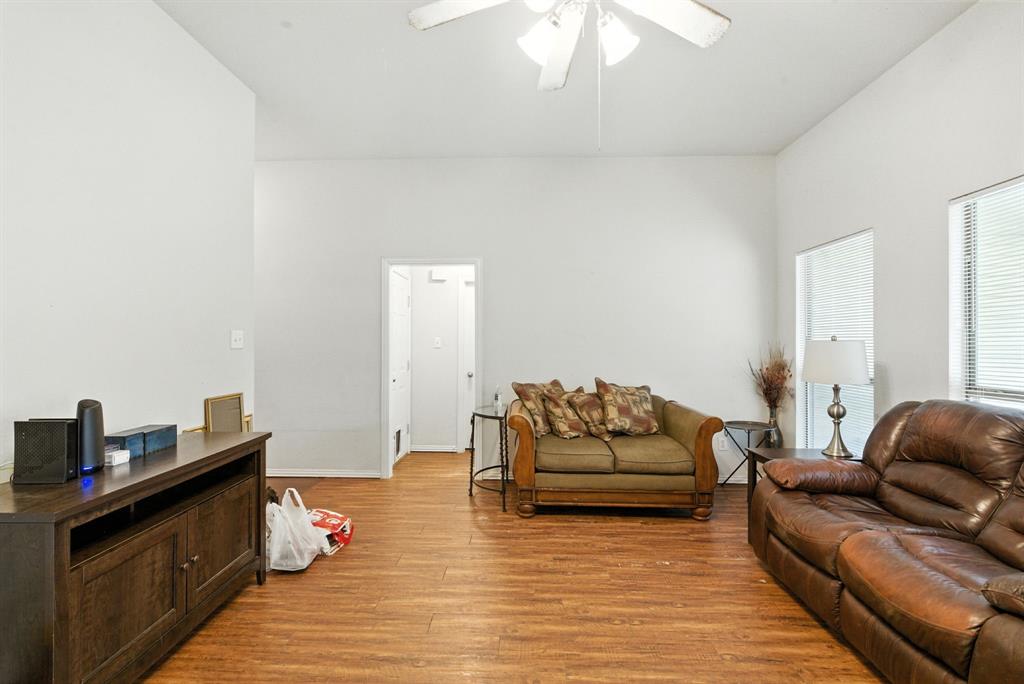 749 Oak Park Drive