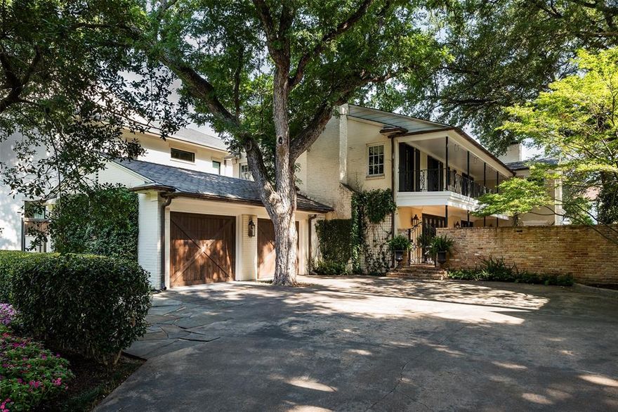 Charming New Orleans style home with well-maintained landscaping and mature trees on highly desirable Highland Park block. Front exterior with gated entrance, large courtyard with outdoor grill and covered patio and balcony. Ideal floor plan with spacious formals, hardwoods and walls of windows throughout. Chef’s kitchen with double oven, SS appliances, breakfast room and large center island all overlooking den with fireplace. Sun room off formals overlooks grassy backyard. Second floor has primary suite with large closet, ensuite bath with dual sinks, jetted tub and separate walk-in shower. Three additional guest rooms accessible to outdoor balcony overlooking courtyard. 2-car attached garage.