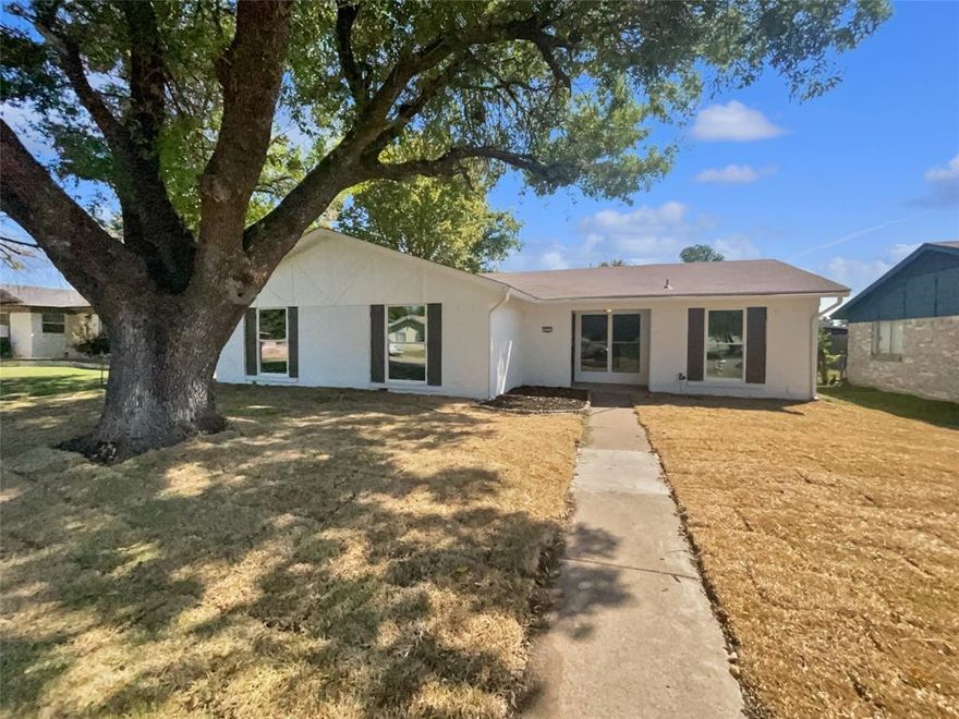 Recently refreshed 4 bed 2 bath home with large backyard with freshly laid sod within walking distance to Shugart Elementary! Luxury vinyl plank flooring, updated kitchen appliances with a double oven range, farm sink and butcher block counters! Primary bedroom has an en-suite bath with walk in shower. 3 additional generously sized bedrooms plus a huge bonus room for a home office or a game room! Schedule your private showing today and start packing!