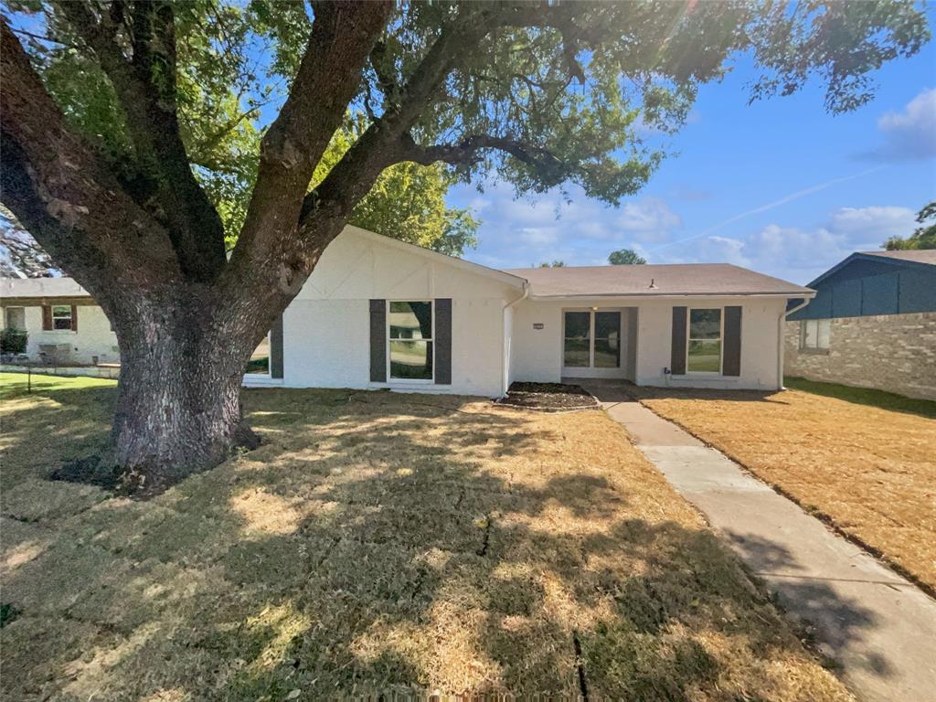 922 Laguna Drive