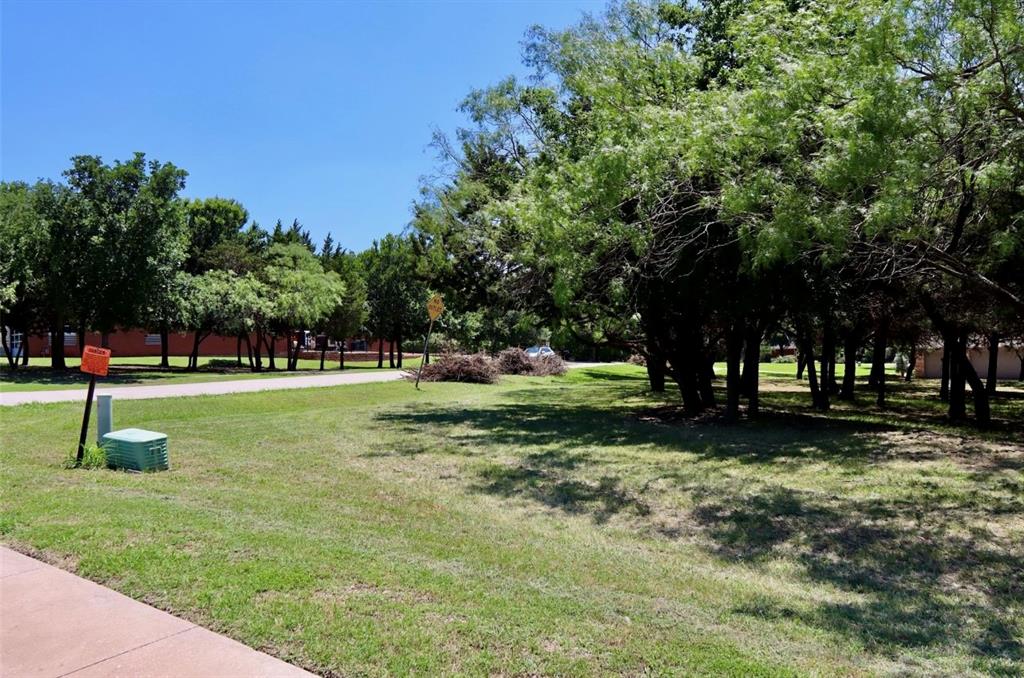 2501 Eagle Creek Drive