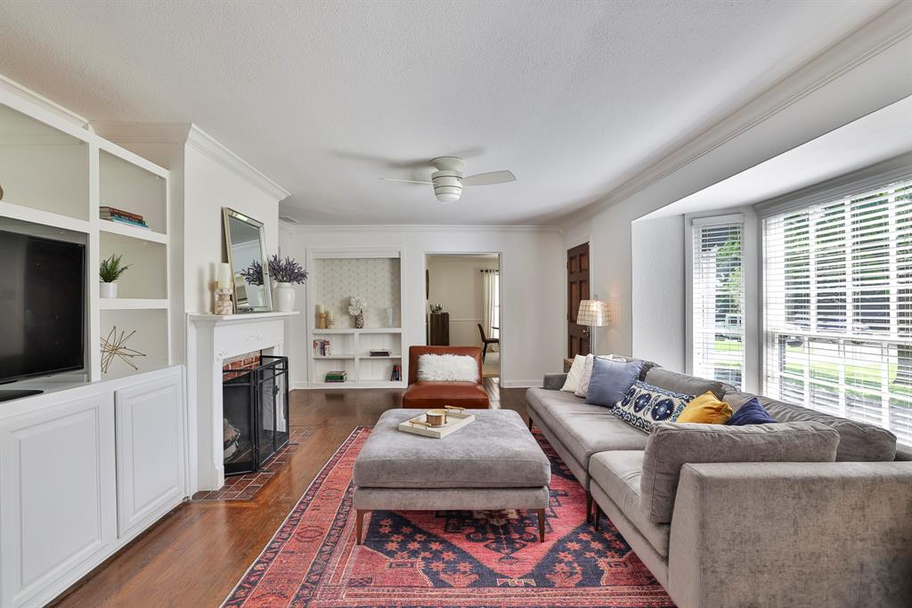 101 Lindenwood Drive
