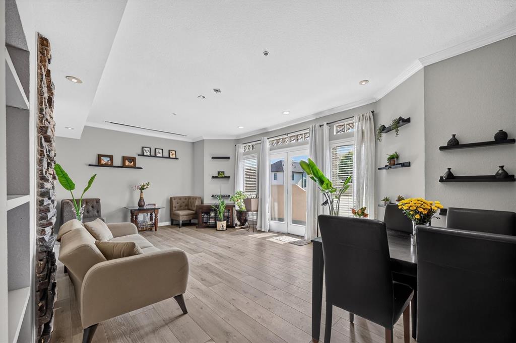 Photo of 4040 Avondale Avenue #309, Dallas, TX 75219 (MLS # 21368839)