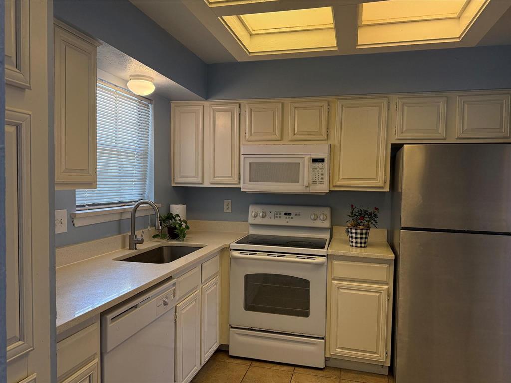 3120 Devonshire Drive 229