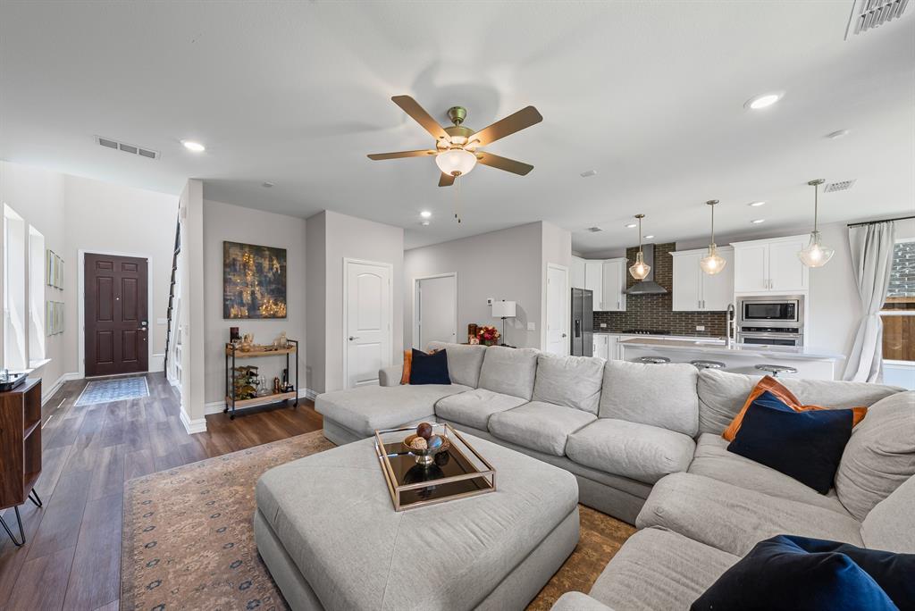 Minor Tennison Vlg Bucker Terrace - Residential