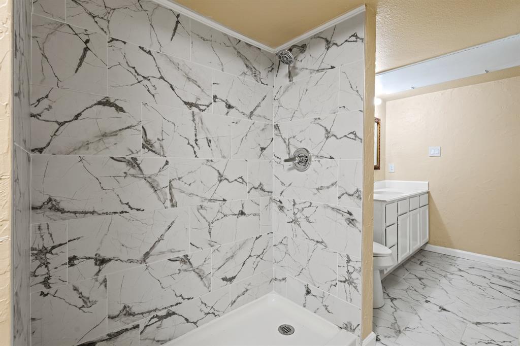 Woodhaven Condo - Residential Lease