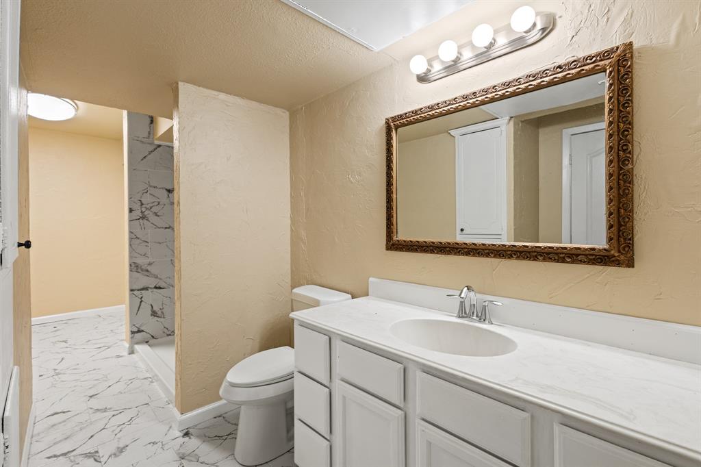 Woodhaven Condo - Residential Lease