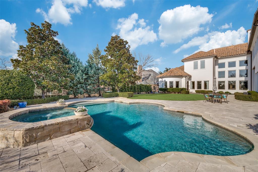 Starwood Ph Four Village 16 - Residential