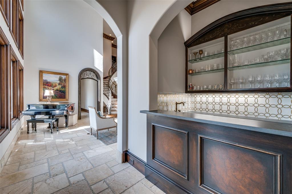 Starwood Ph Four Village 16 - Residential