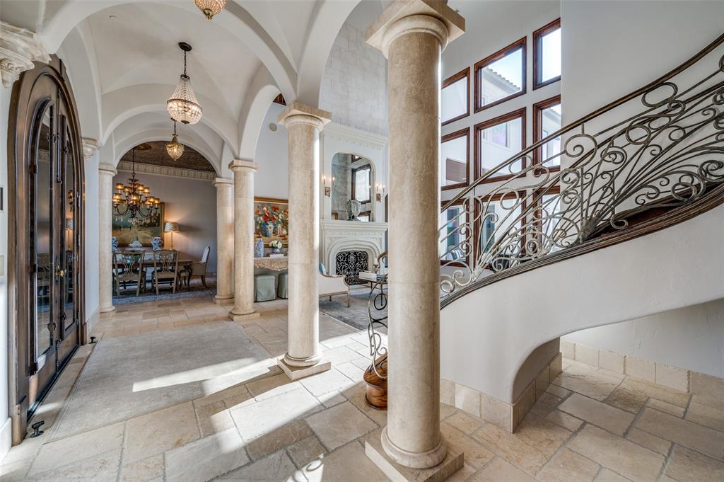 Starwood Ph Four Village 16 - Residential