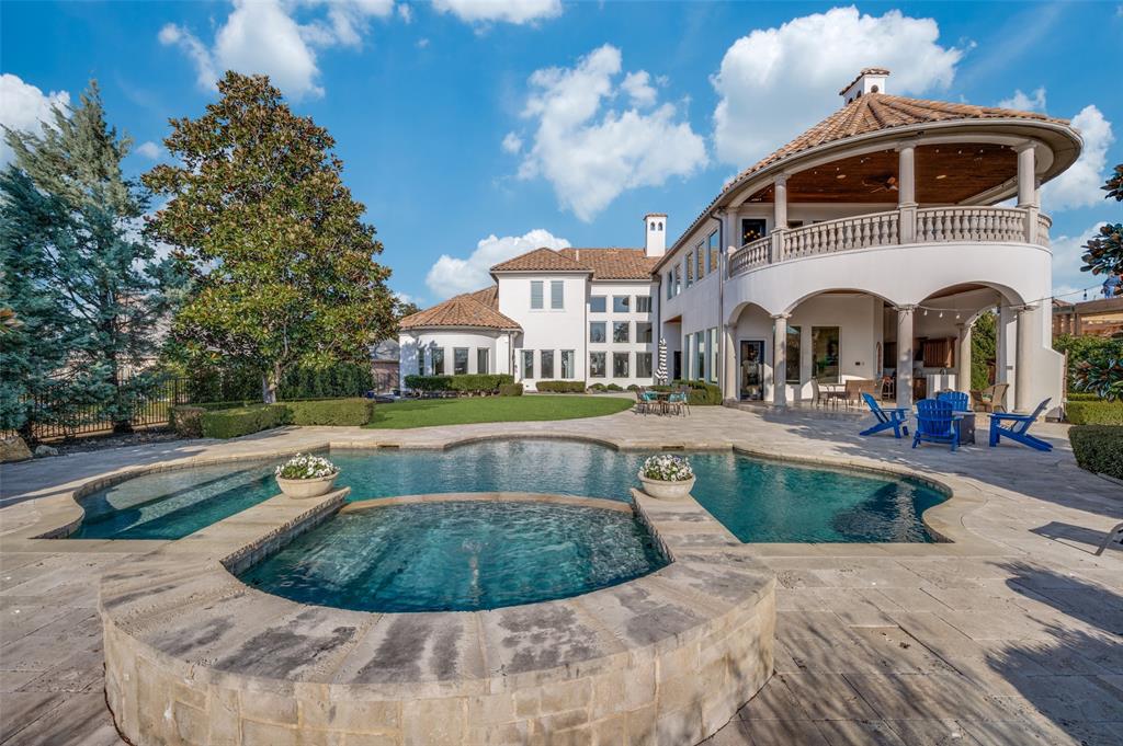 Starwood Ph Four Village 16 - Residential