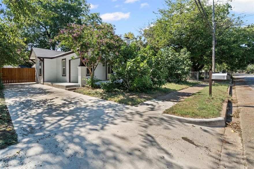 This spacious 3-bedroom, 2-bath home in the heart of Cleburne offers charm, functionality, and is a wonderful place to call home. With 1,628 square feet of living space, you’ll enjoy a layout that balances cozy living. The home has a separate utility room and an extra flex space that would be ideal for a large pantry, office or mud room —featuring a large living area with a fireplace, dedicated dining room, and a spacious primary suite. The newly built privacy fence in the backyard is a standout, ideal for children and pets. Whether you're looking for a first-time home or wanting to downsize, this property delivers. The home blends timeless character with practical updates, including wood flooring, ample natural light, and granite counter tops. Located in the established Original Cleburne neighborhood with no HOA, you’re just minutes from schools, shops, dining, and parks—offering a quiet retreat without sacrificing convenience.