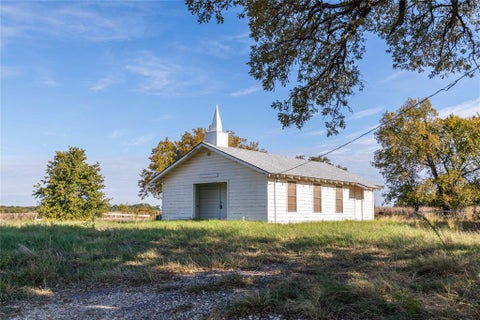 Photo of 2251 Highway 6 Ave, De Leon, TX 76444 (MLS # 21422133)