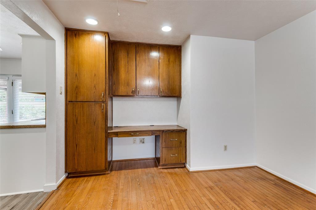 Fairlane Park - Residential Lease