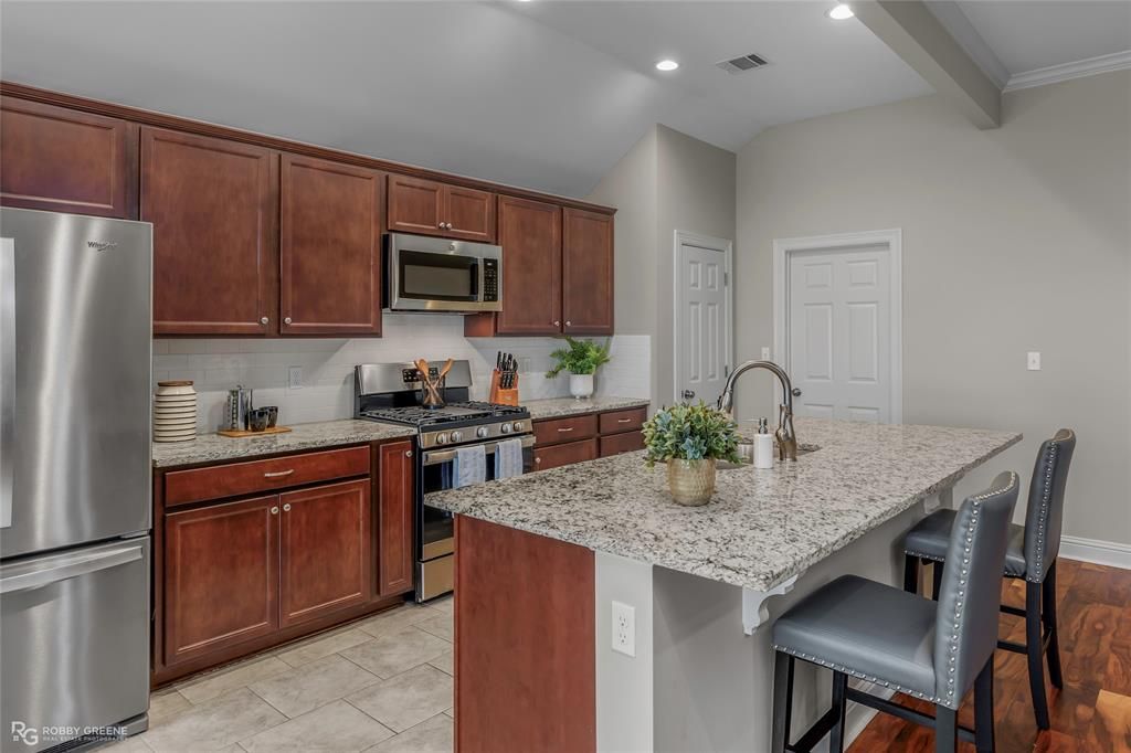 Photo of 314 Ouachita Lane, Bossier City, LA 71112 (MLS # 21253367)