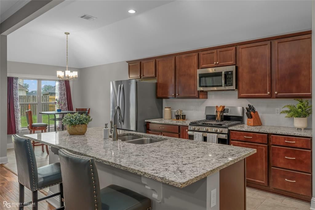 Photo of 314 Ouachita Lane, Bossier City, LA 71112 (MLS # 21253367)