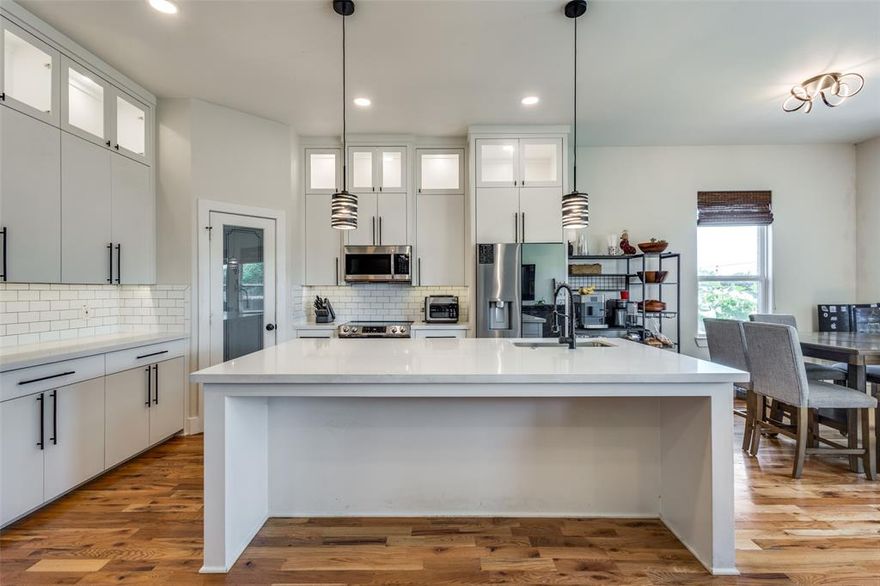 Welcome to this beautifully finished 3 bedroom, 2 full bath home nestled on over an acre of land. Offering space, style, and comfort all in one. Step inside to an open floor plan featuring real hardwood floors throughout the living room & bedrooms. In the kitchen you'll find custom cabinets with lighted glass cabinets along with stunning quartz countertops, a large kitchen island, and stainless steel appliances. The kitchen also includes a walk-in pantry and flows effortlessly into the living and dining areas.

The primary suite offers a luxurious double vanity and a serene retreat for relaxation. In the primary suite you'll also find a door that offers back patio acess.

 Enjoy the outdoors with a covered back patio and a generous backyard ideal for gatherings, gardening, or simply unwinding. In the backyard you'll also find two ready to go chicken coops.

Additional highlights include;
A propane tank and generator ideal for country living.
A 2-car garage, modern finishes throughout, and a layout that maximizes natural light and function.

Don’t miss your opportunity to own this move-in-ready home with space to breathe!
Schedule a private tour today!