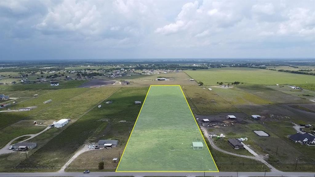 Photo 1 of 3 — 4880 County Road 4101, Kaufman, TX 75142