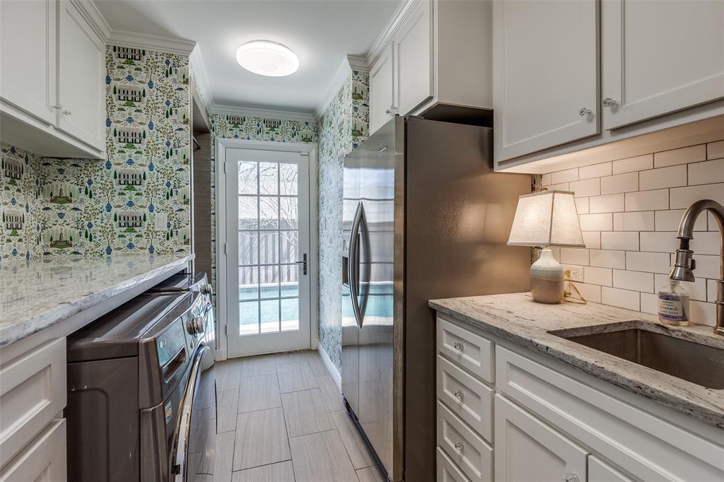 Country Club Estates - Residential