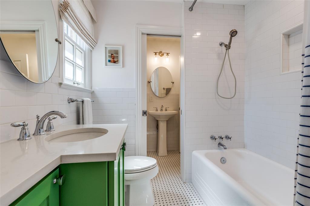 Country Club Estates - Residential