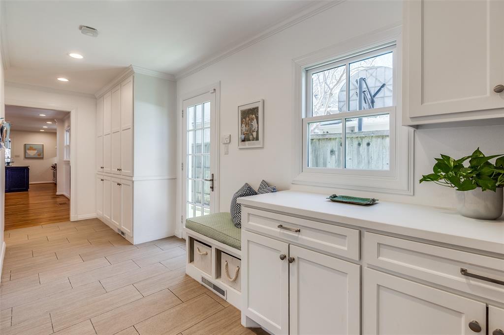 Country Club Estates - Residential