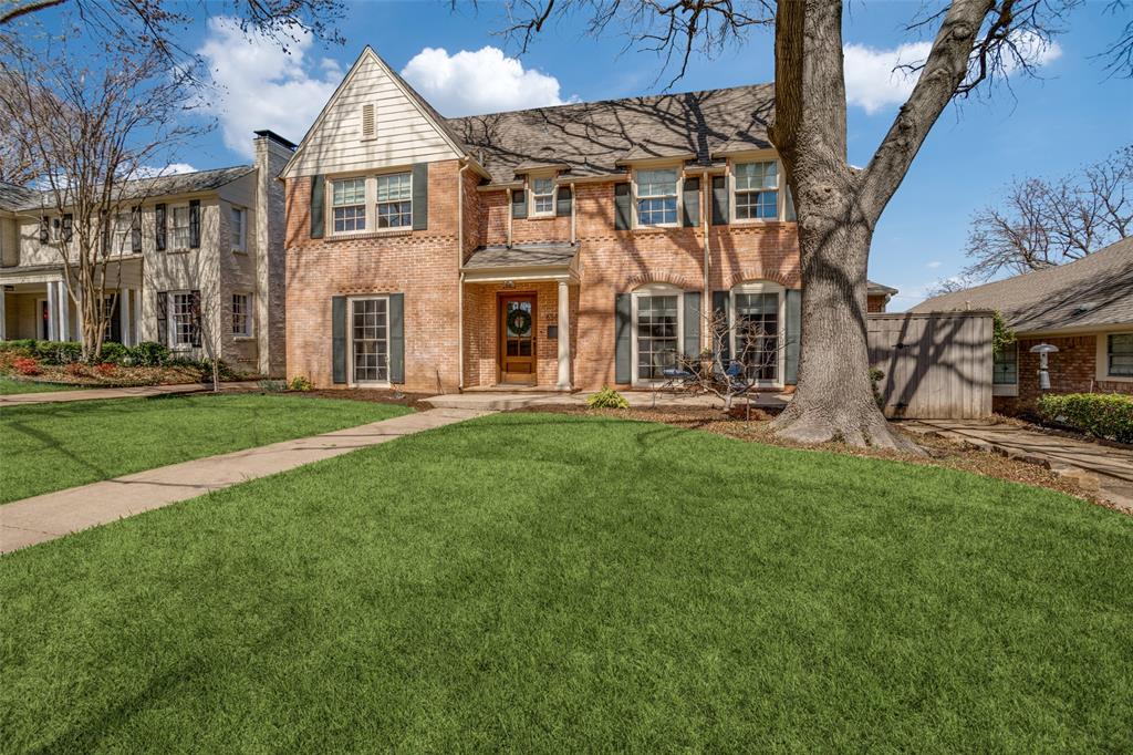 Country Club Estates - Residential