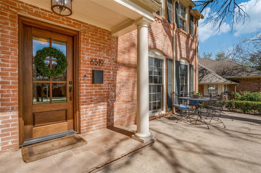 Country Club Estates - Residential