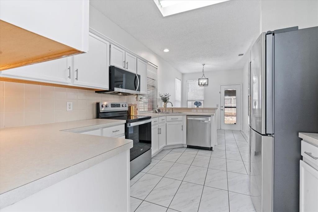 Lakebridge Estates Ph One - Residential Lease