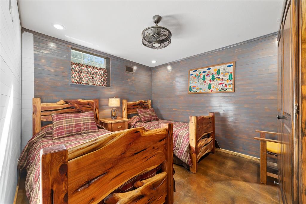 BROWN CO SCHOOL LAND - Residential