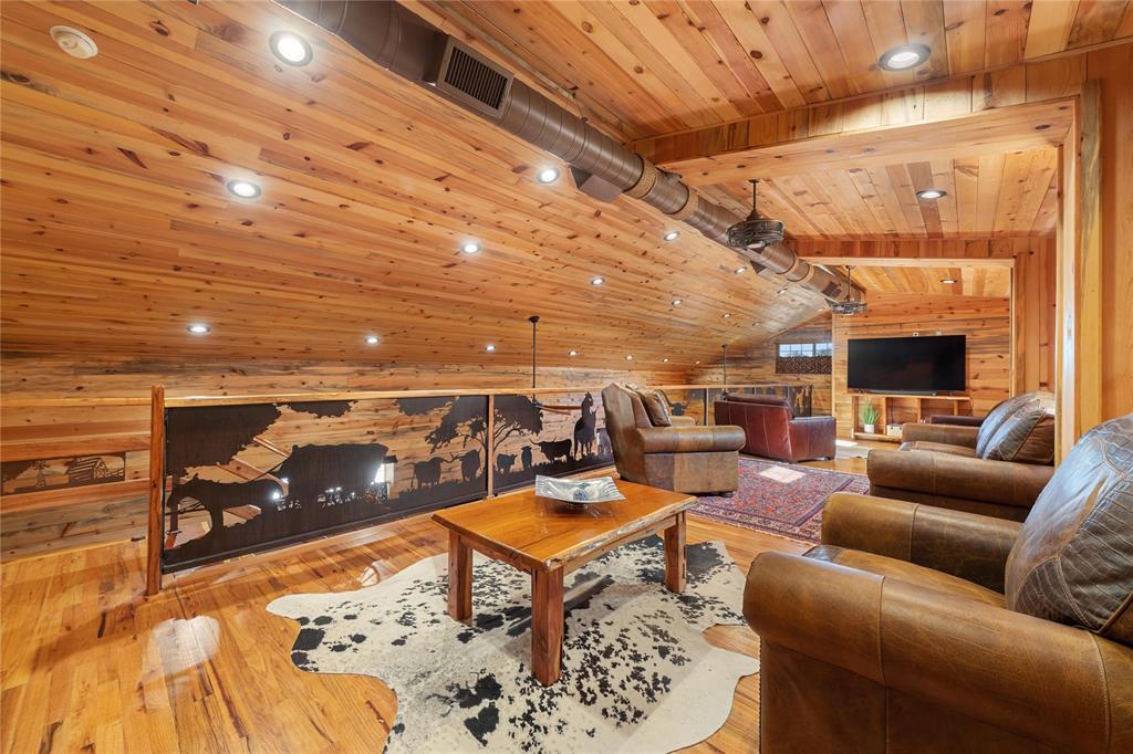 BROWN CO SCHOOL LAND - Residential