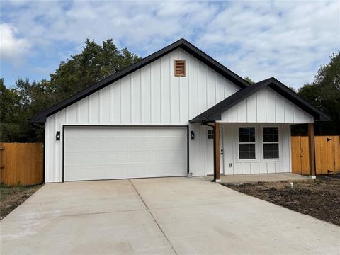 719 E Commerce Avenue Cooper TX 75432