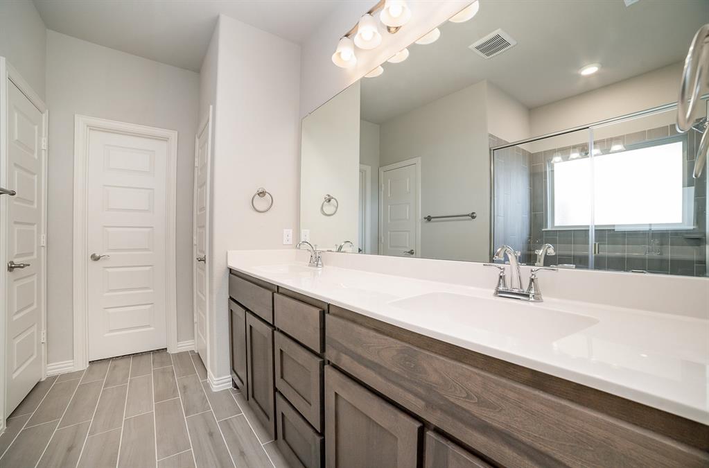 COURTS OF BONNIE BRAE - Residential