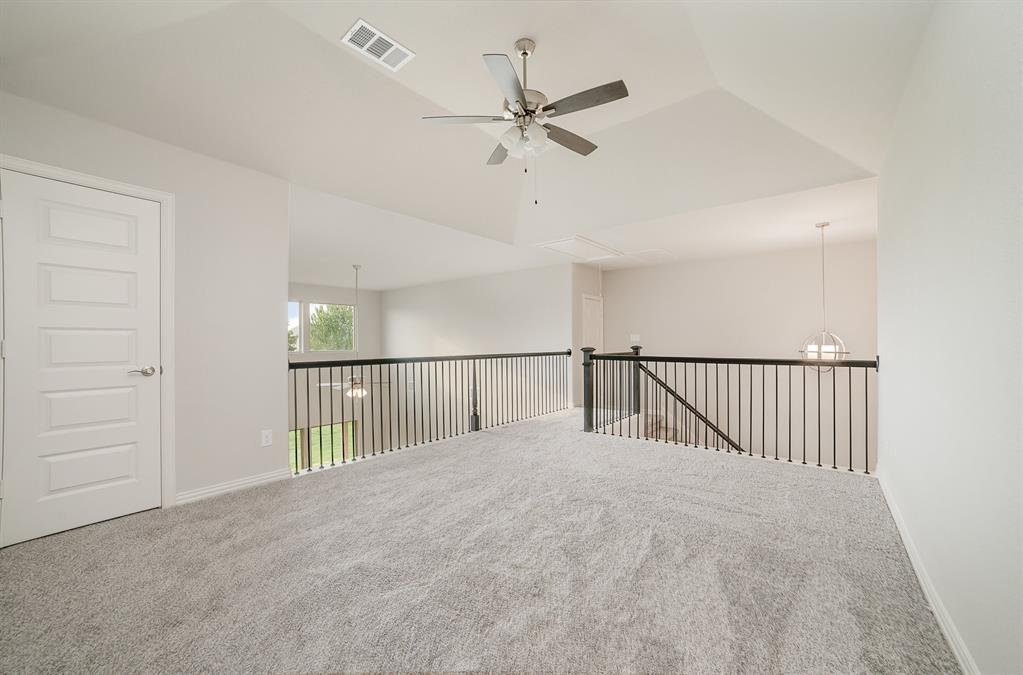 COURTS OF BONNIE BRAE - Residential