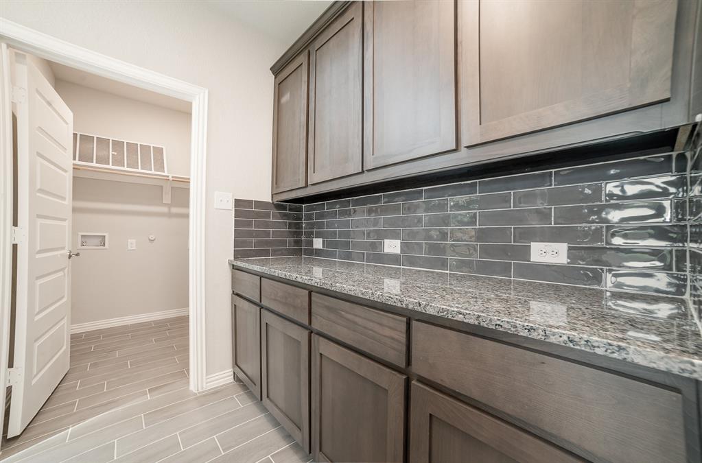 COURTS OF BONNIE BRAE - Residential