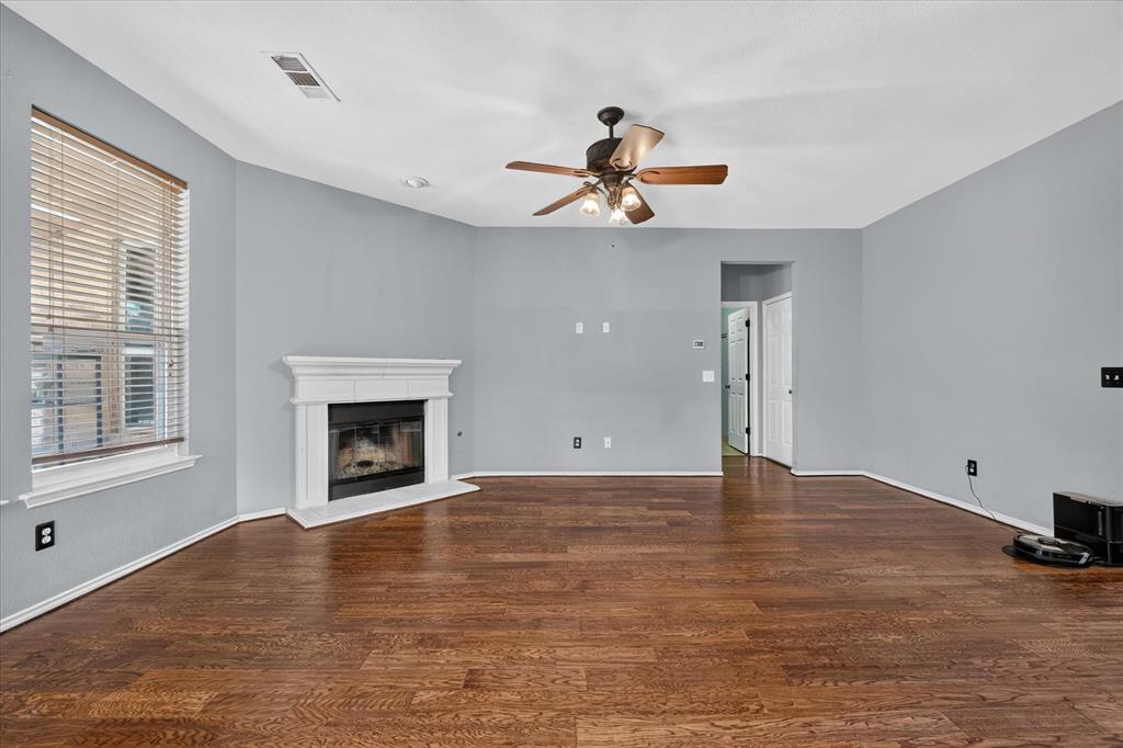 1515 Nightingale Lane