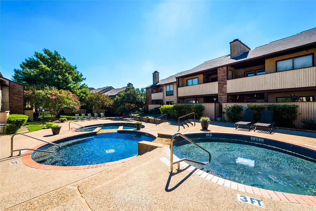 Cloisters Condo The - Residential