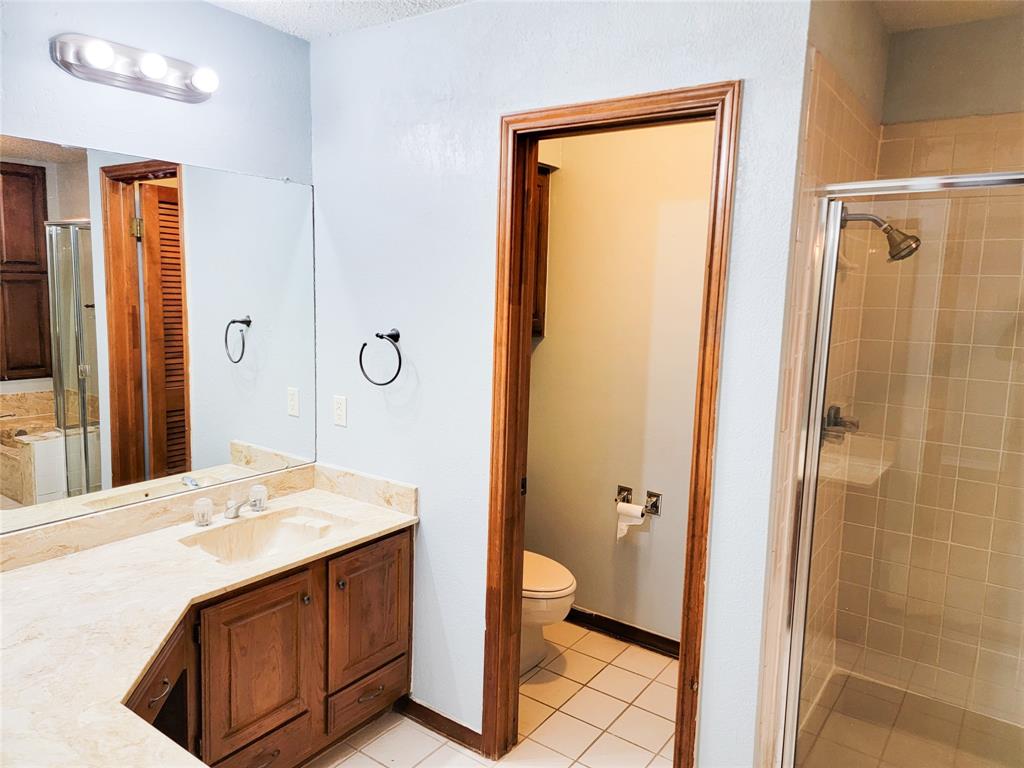 Cloisters Condo The - Residential