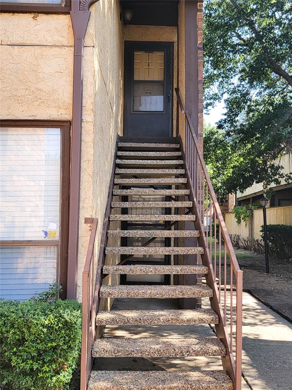 Cloisters Condo The - Residential