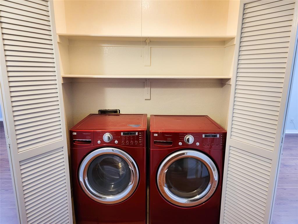 Cloisters Condo The - Residential