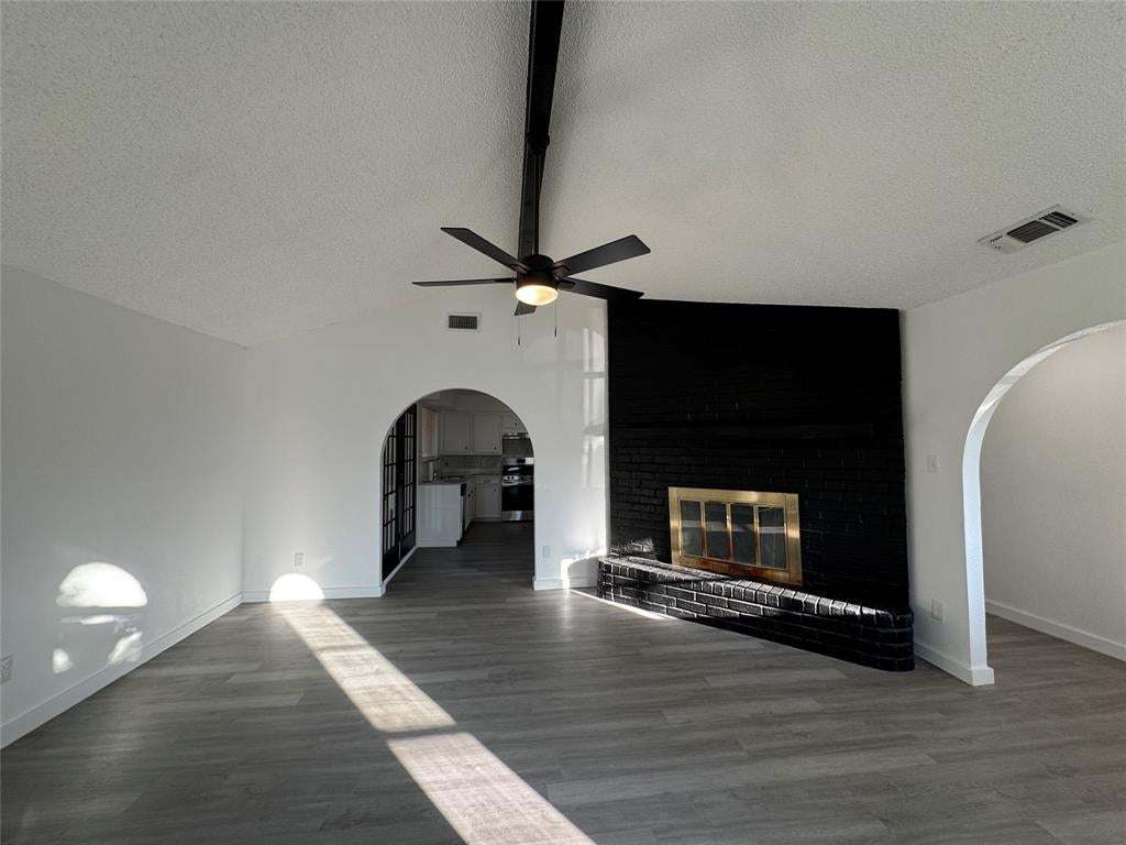 1029 Fox River Lane