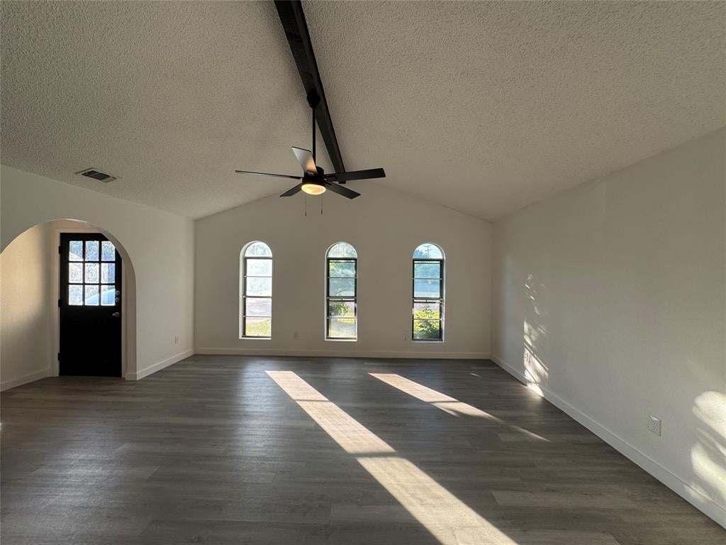 1029 Fox River Lane