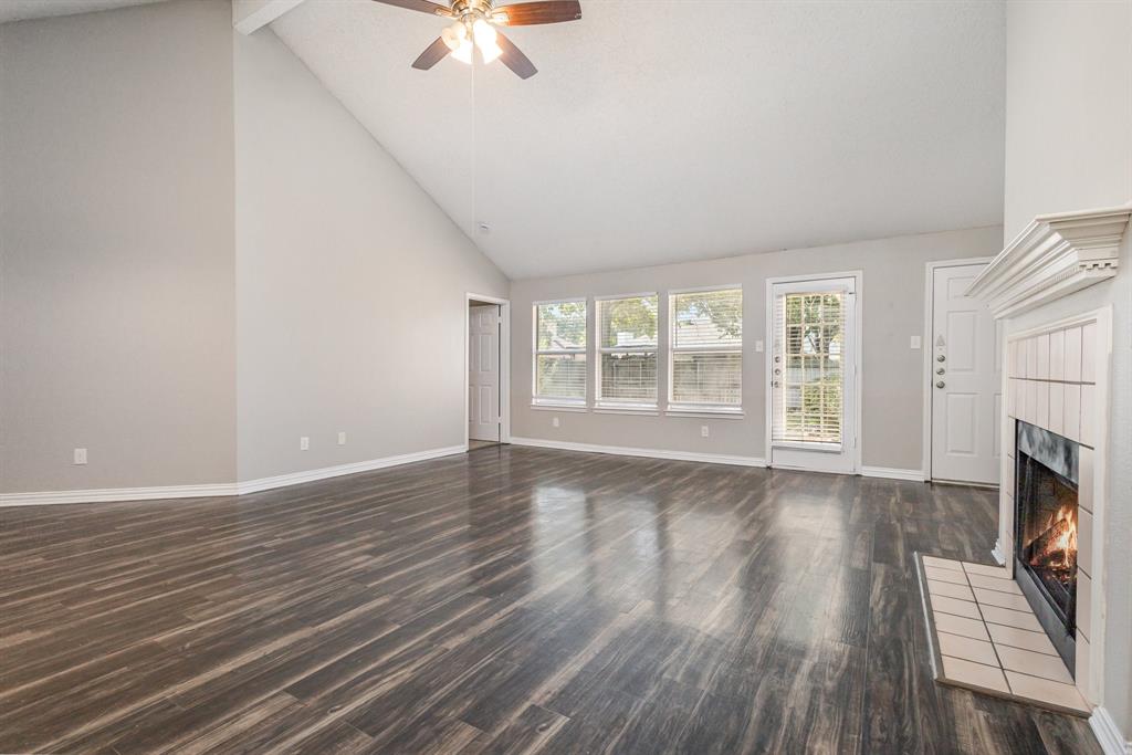 1420 Country Lane