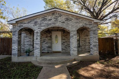 A home in Irving