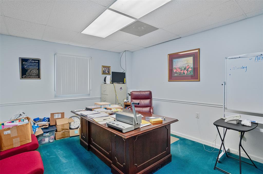 unknown - Commercial Sale