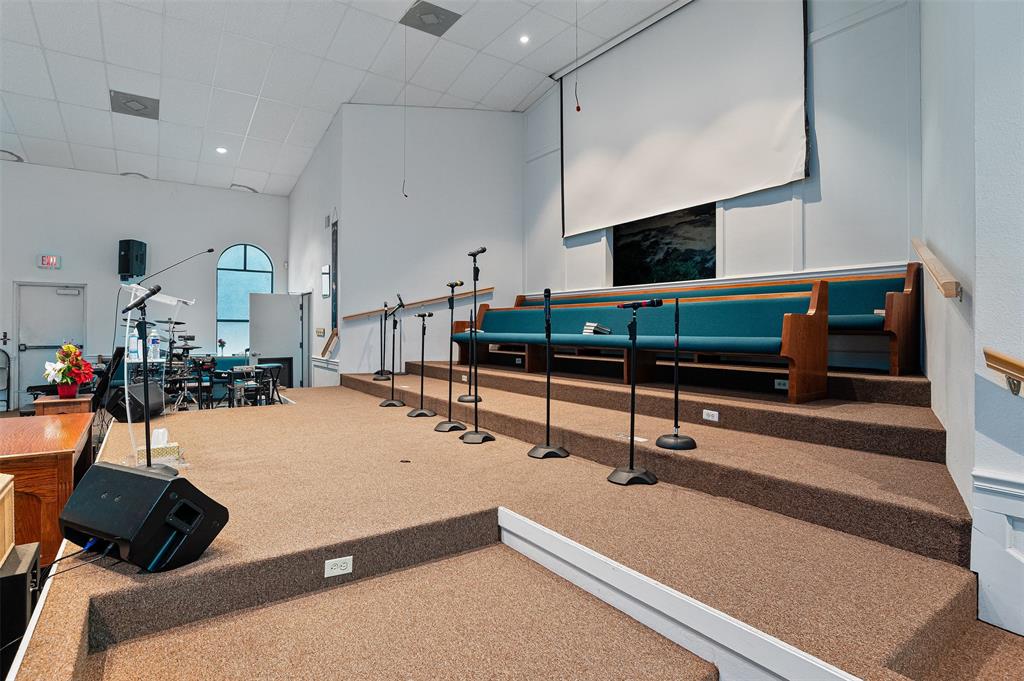 unknown - Commercial Sale