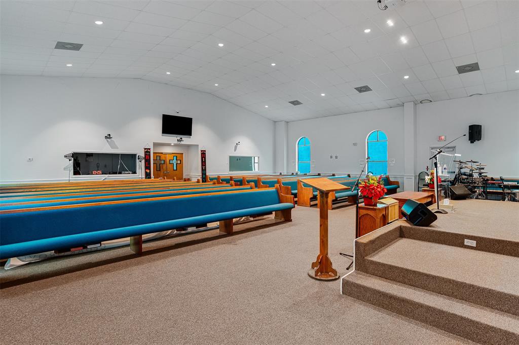 unknown - Commercial Sale