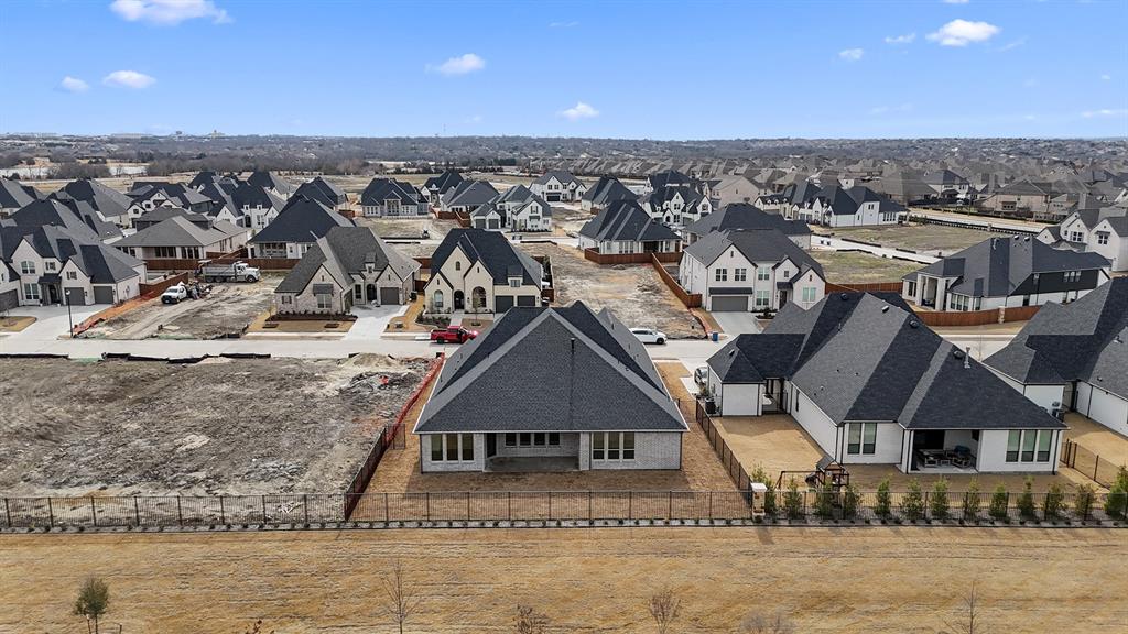 814 Forest Creek Drive