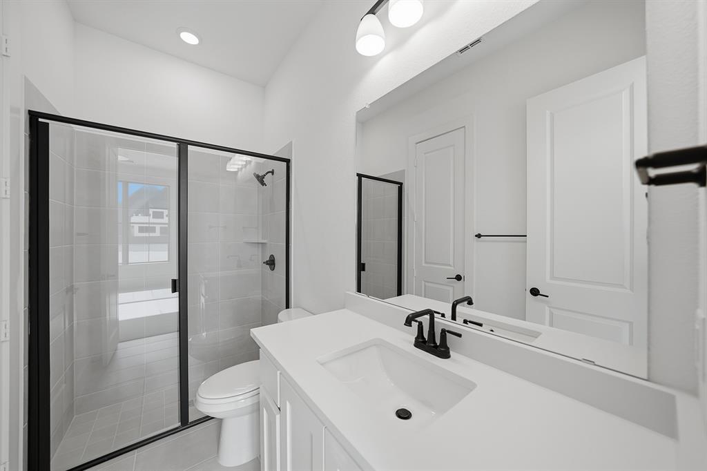 814 Forest Creek Drive