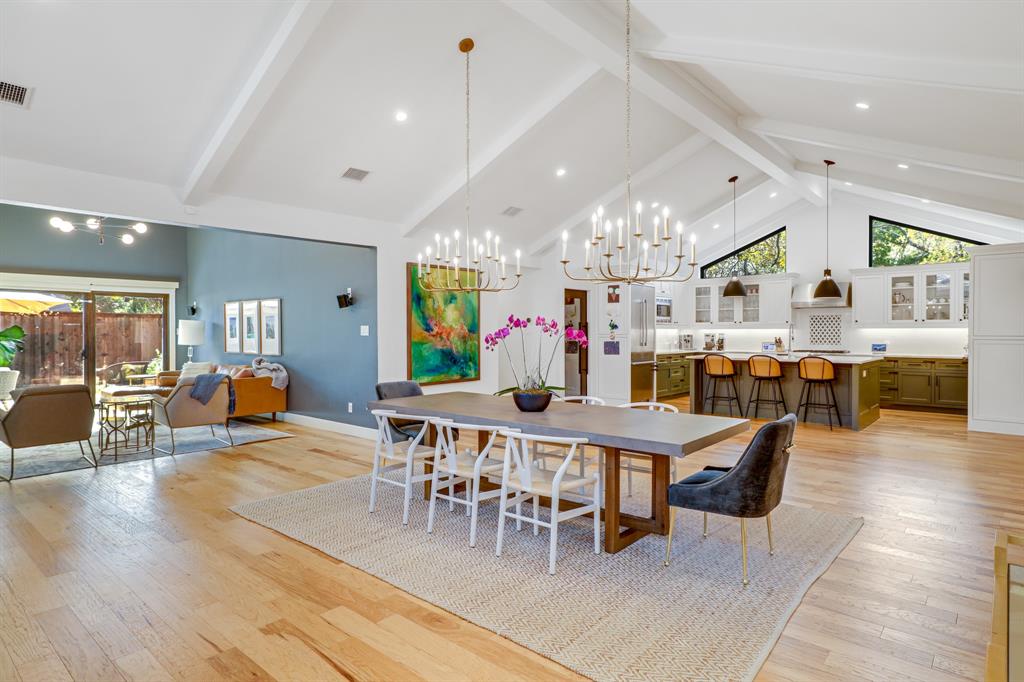 8722 Forest Hills Boulevard