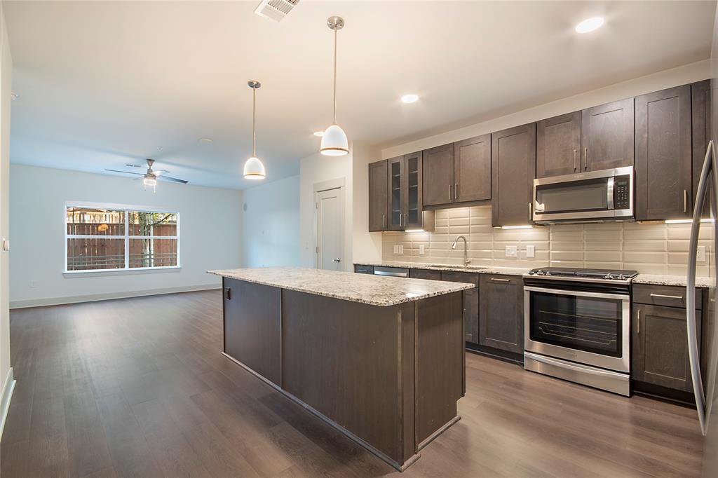 5613 Belmont Avenue 238